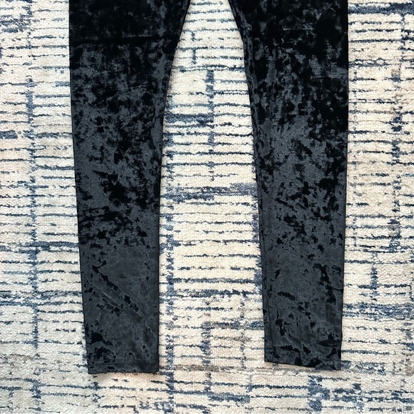 Killstar Midnight Black Velvet Leggings Size M - Picture 3 of 4